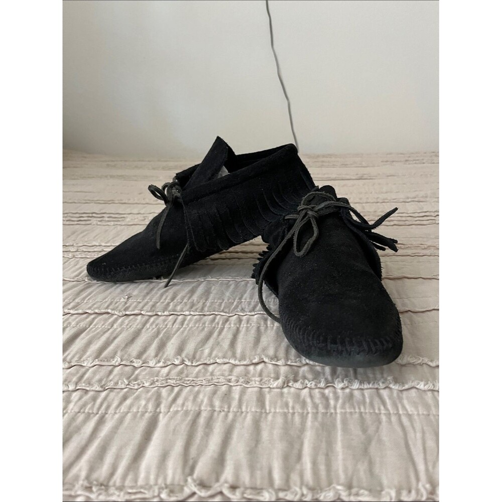 Minetonka Black Suede Fringe Moccasin Shoes